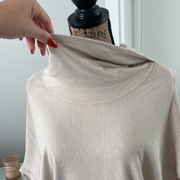 Mid sleeve turtleneck - Picture 3 of 7